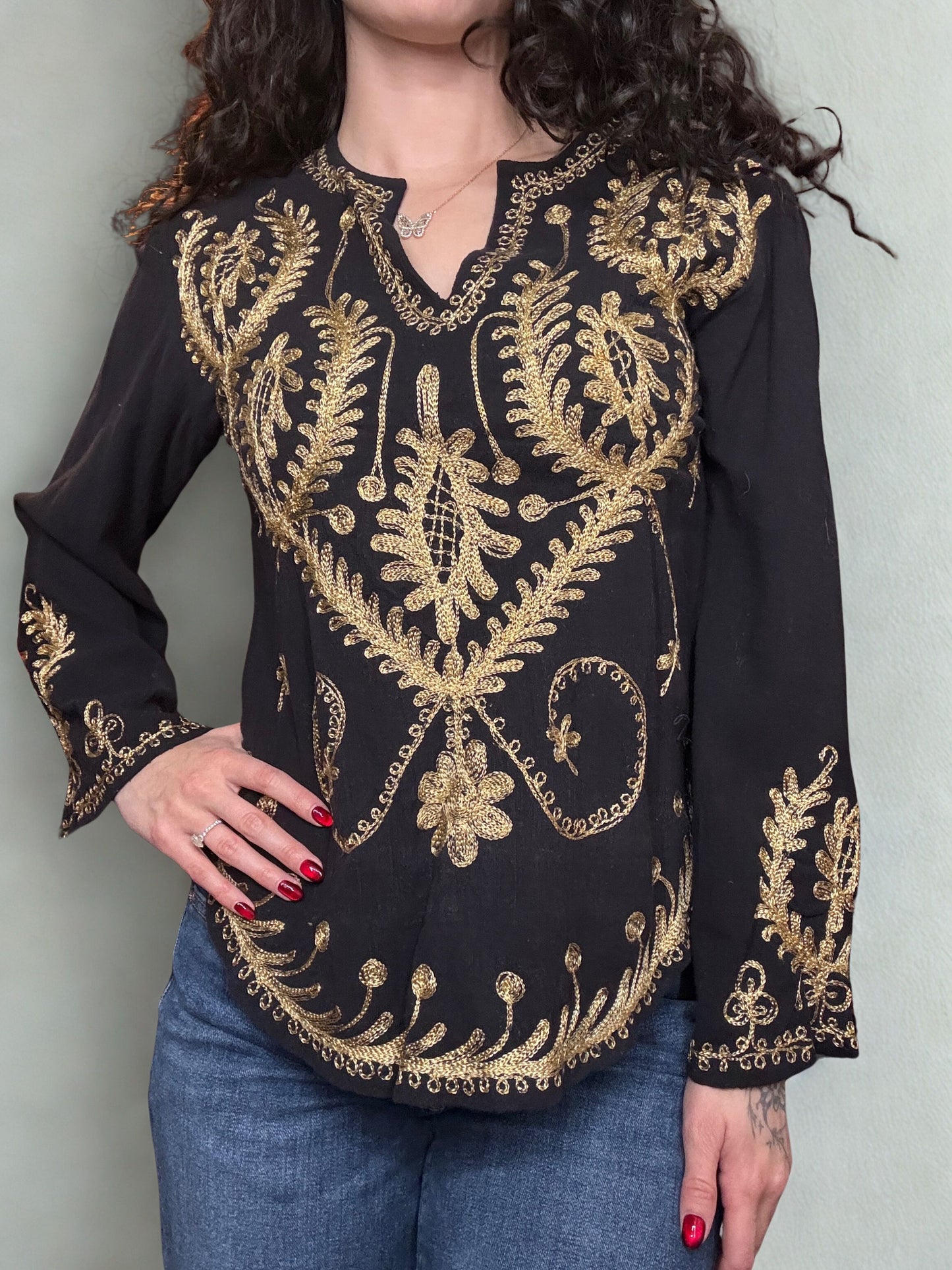 Vintage Gold & Black Long Sleeve